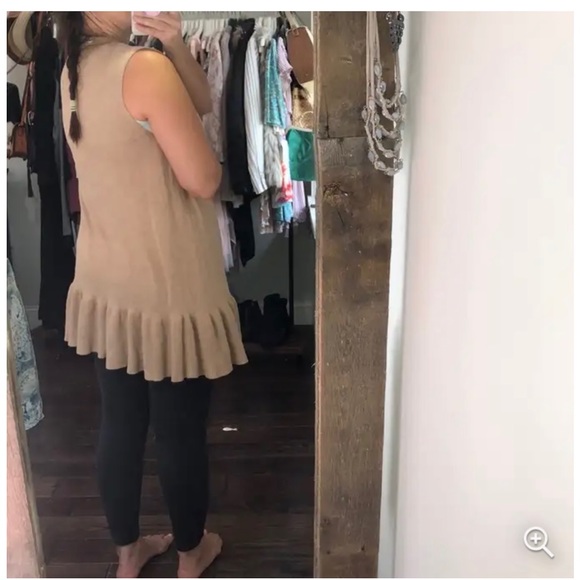 NWOT Loft Outlet Tan Sleeveless Ruffle Sweater Cardigan - Picture 3 of 11